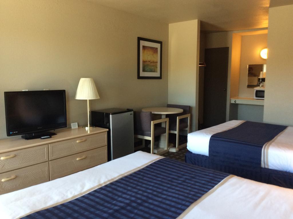 Econo Lodge Beaver Buitenkant foto